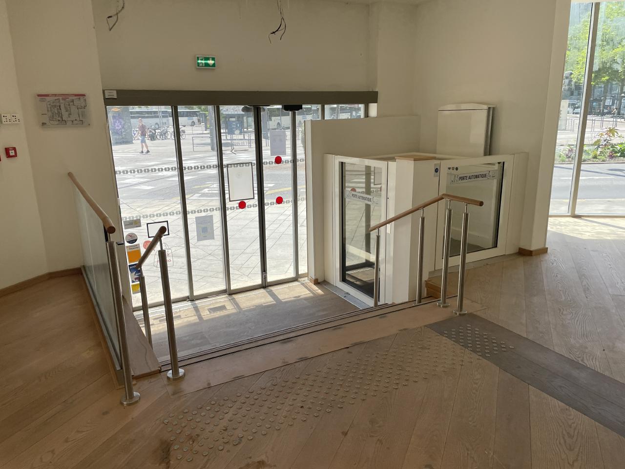 Commerce Nancy 983m² Location commerce Nancy Meurthe-et-Moselle OLCOM2204502 6